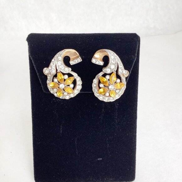 Signed NORDIC Topaz Amber Rhinestones Earrings Vintage Clip On Retro Design - Picture 2 of 6